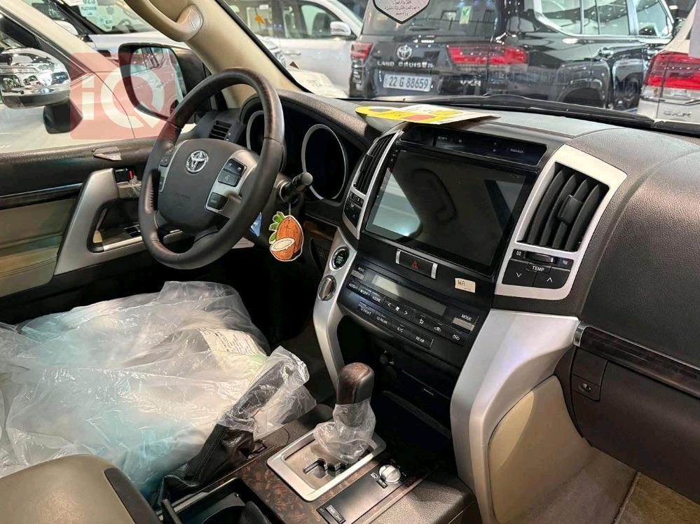 تويوتا لاندكروزر